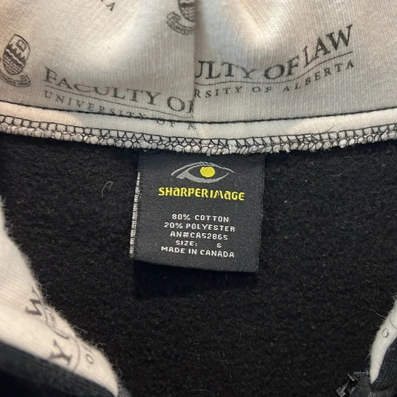 University of Alberta faculty of law zip  up sweater size small - Picture 6 of 12